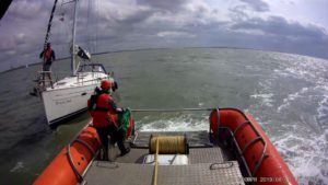 Lees meer over het artikel Nederlandse zeilboot met pech