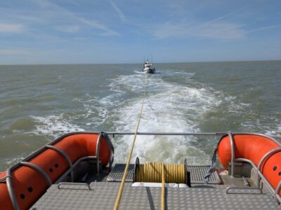 Sportvisser met motorproblemen