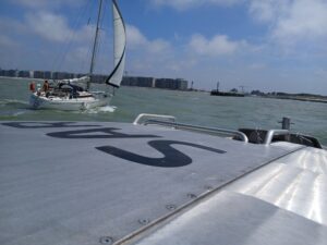 Lees meer over het artikel Warm weer kennelijk niets voor scheepsmotoren?