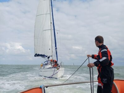 Schroefas loopt uit motor
